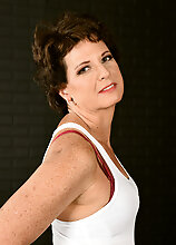 Beth Mckenna Mature Housewife